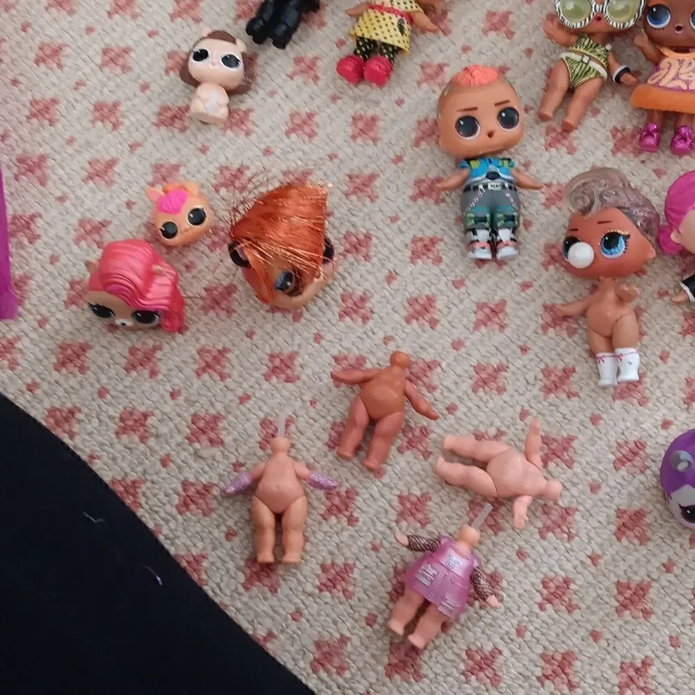 Lol Lot if Dolls